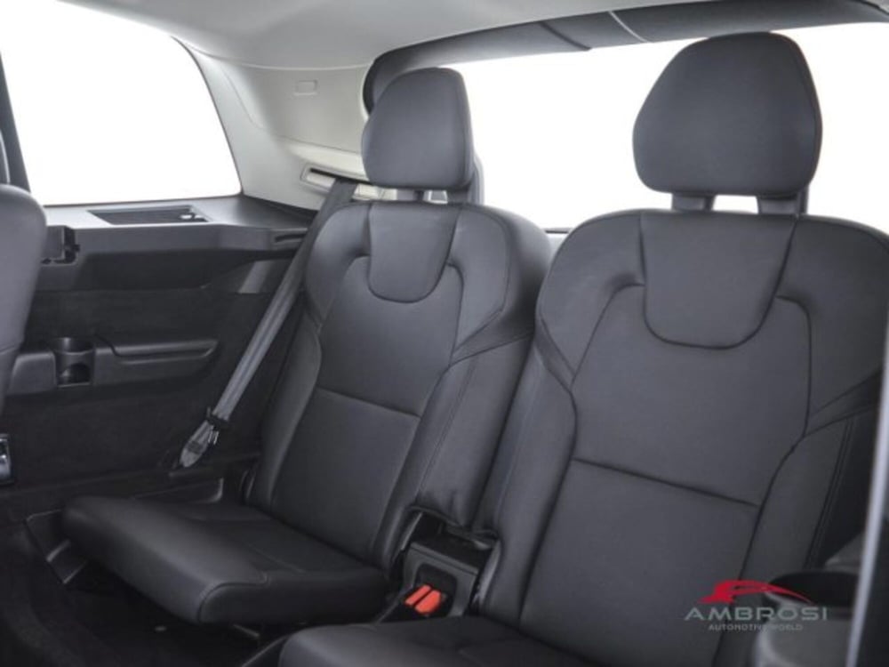 Volvo XC90 usata a Perugia (11)