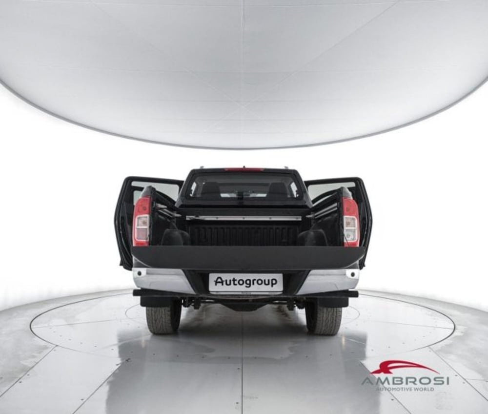 Nissan Navara usata a Perugia (7)