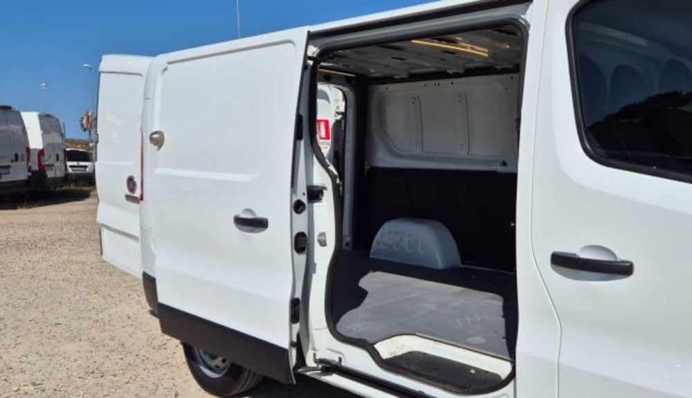 Renault Trafic Furgone usata a Oristano (17)