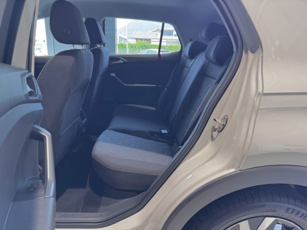 Volkswagen T-Cross nuova a Vicenza (9)
