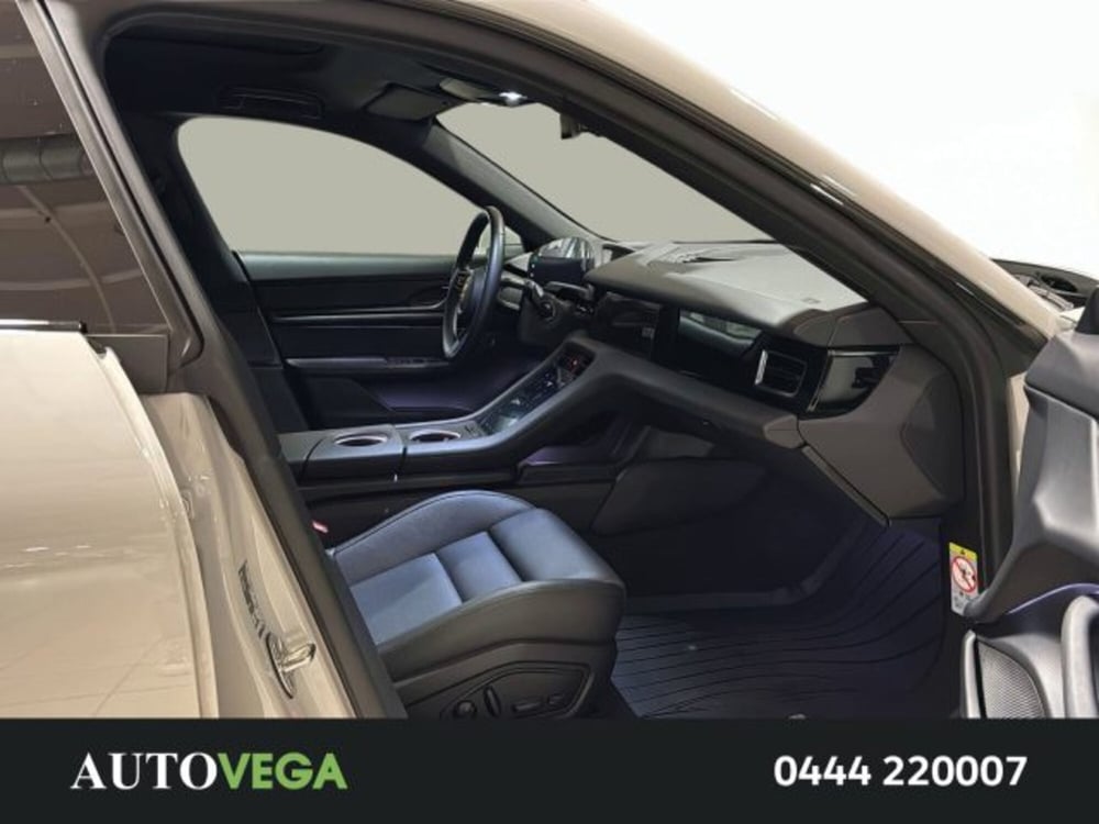 Porsche Taycan Cross Turismo usata a Vicenza (5)