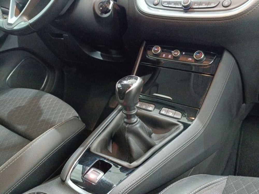 Opel Grandland X usata a Catania (8)