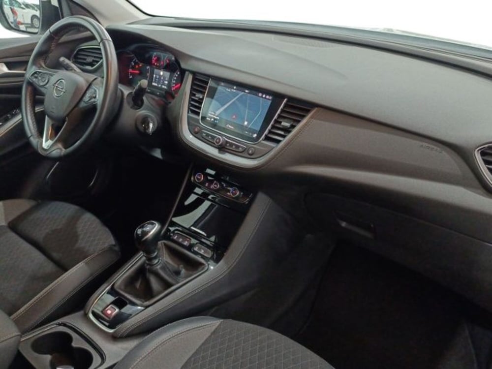 Opel Grandland X usata a Catania (9)