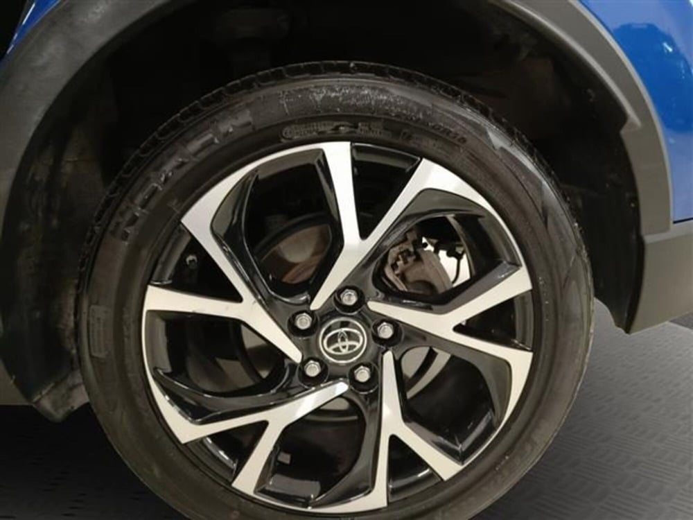 Toyota Toyota C-HR usata a Macerata (4)