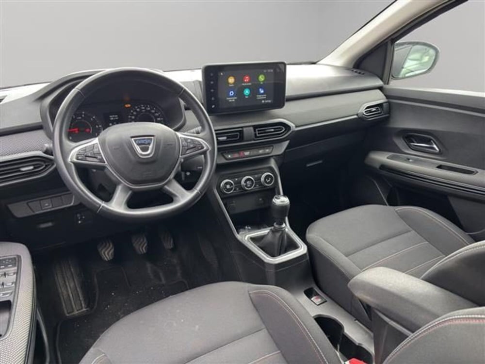 Dacia Jogger usata a Macerata (11)