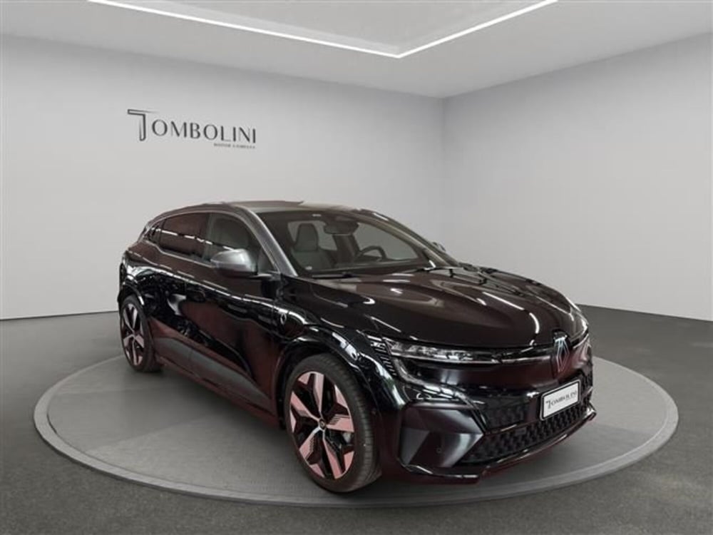 Renault Megane E-Tech Electric usata a Macerata (10)