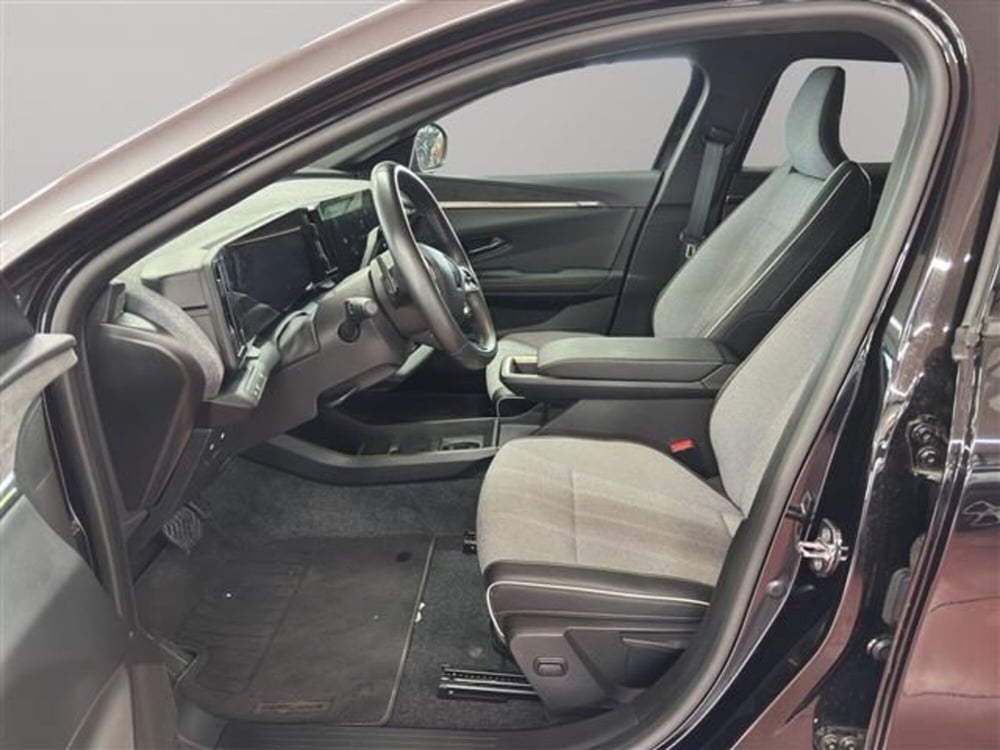 Renault Megane E-Tech Electric usata a Macerata (12)
