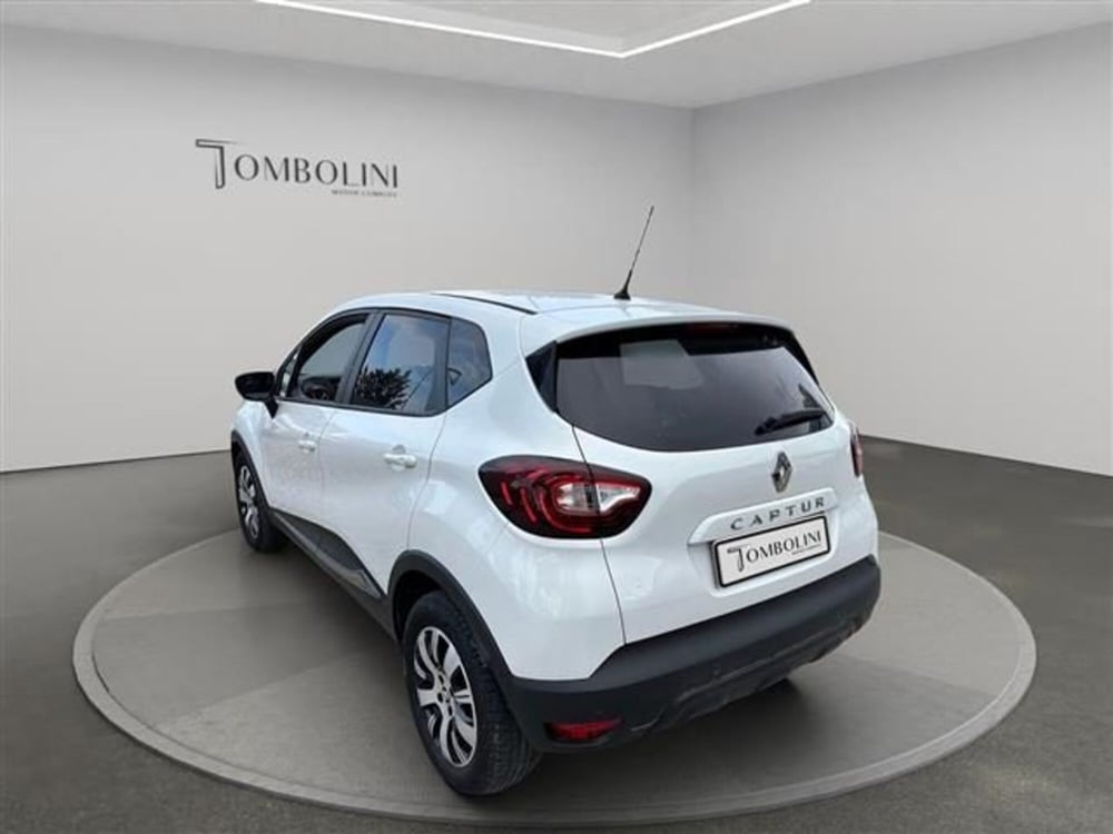 Renault Captur usata a Macerata (4)