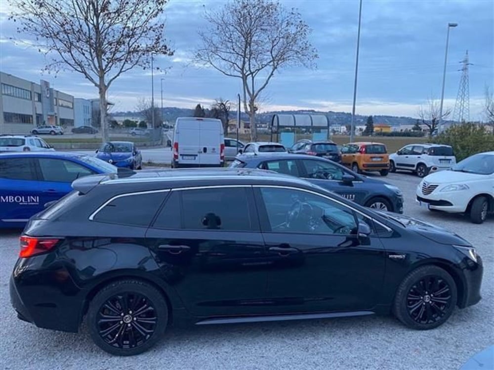Toyota Corolla Touring Sports usata a Macerata (11)