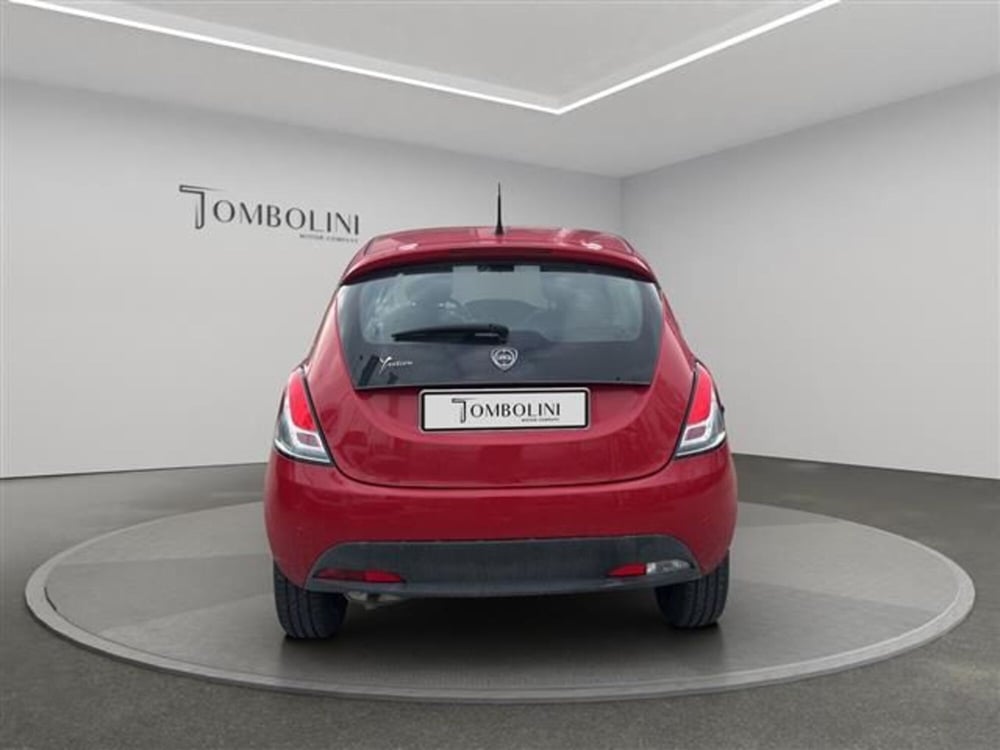 Lancia Ypsilon usata a Macerata (5)