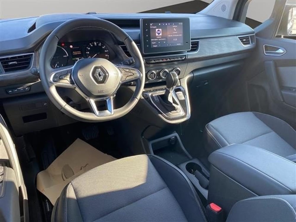 Renault Kangoo nuova a Macerata (9)