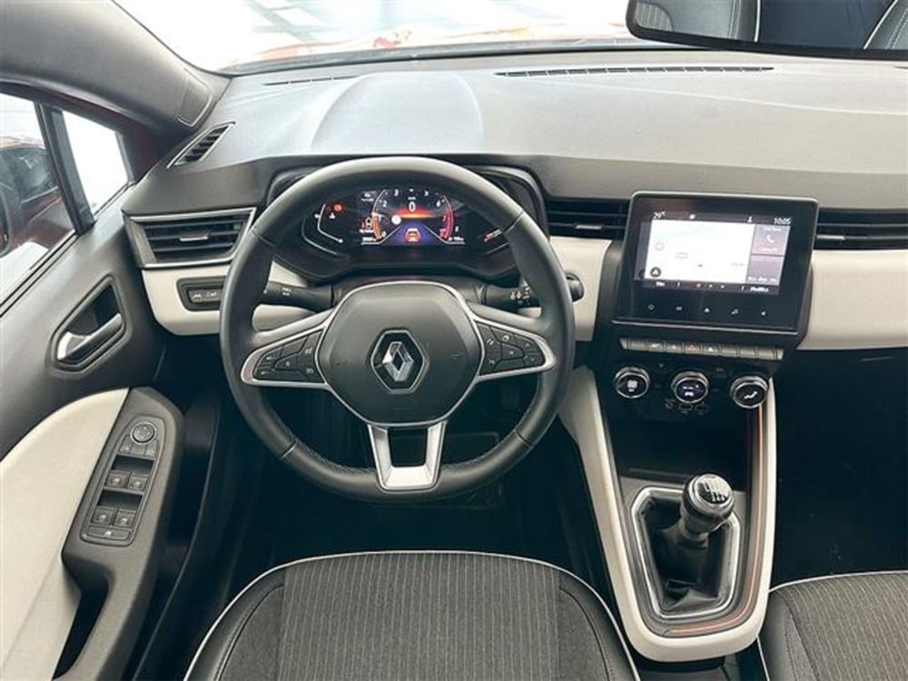 Renault Clio nuova a Cosenza (10)