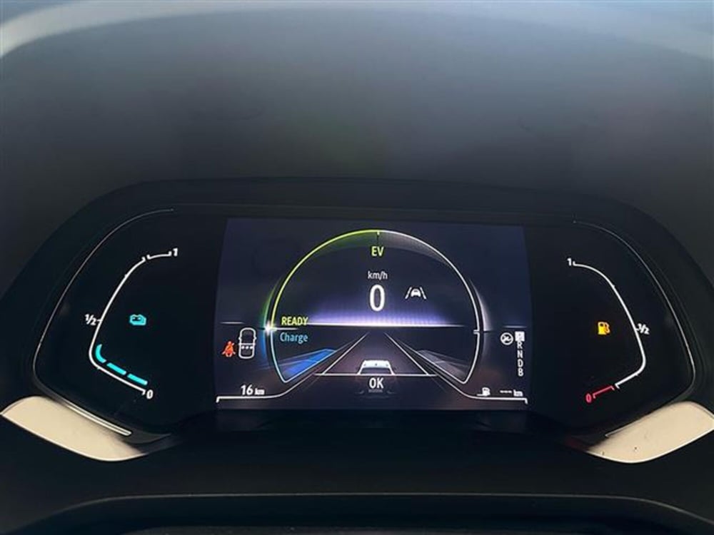 Renault Captur nuova a Cosenza (15)