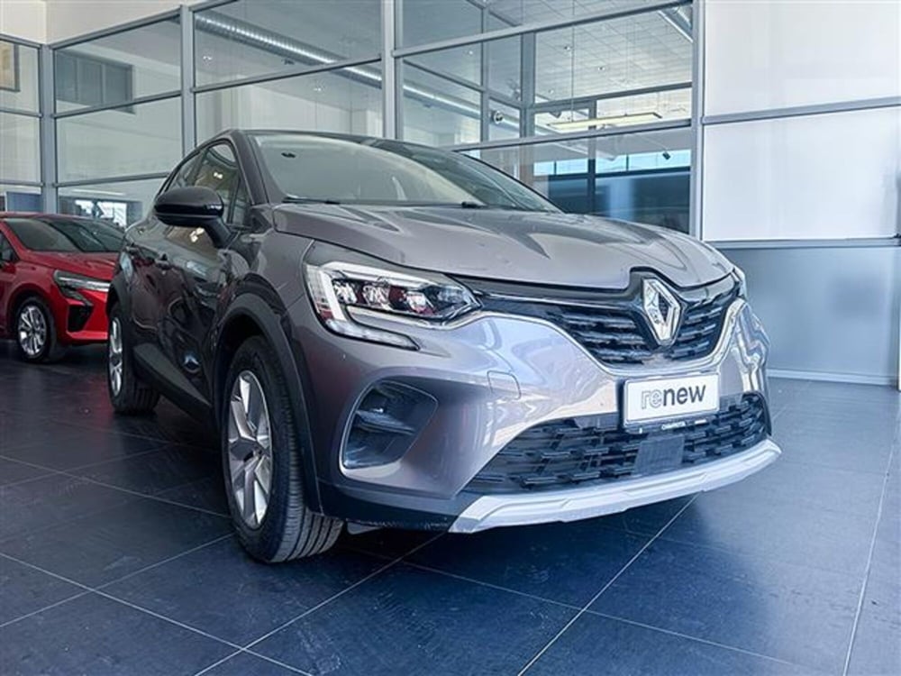 Renault Captur nuova a Cosenza (3)