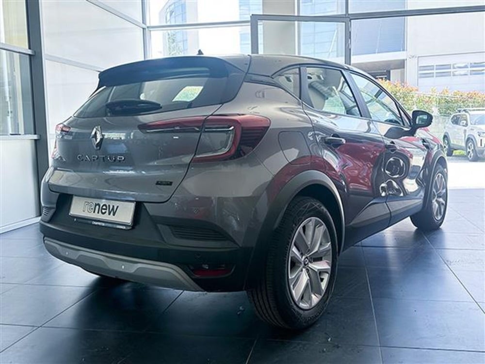 Renault Captur nuova a Cosenza (4)
