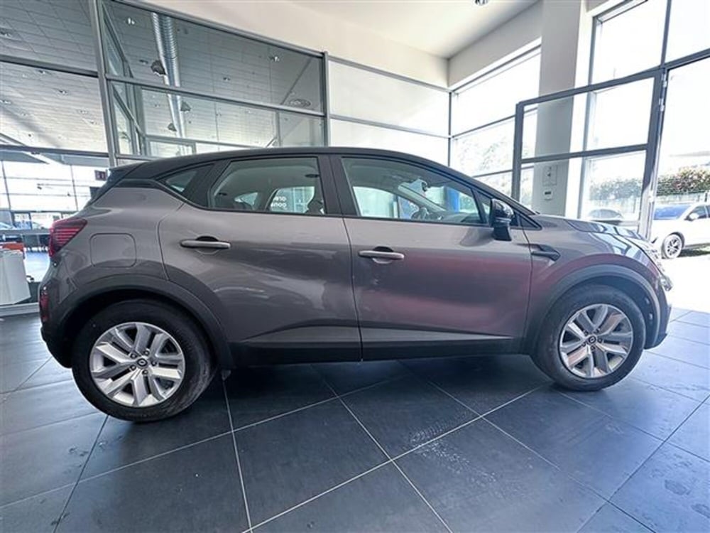 Renault Captur nuova a Cosenza (7)