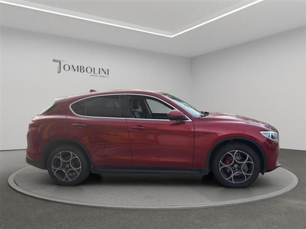 Alfa Romeo Stelvio usata a Macerata (5)