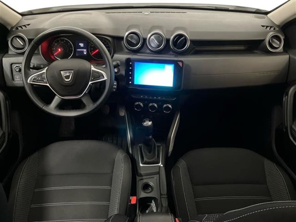 Dacia Duster usata a Como (9)