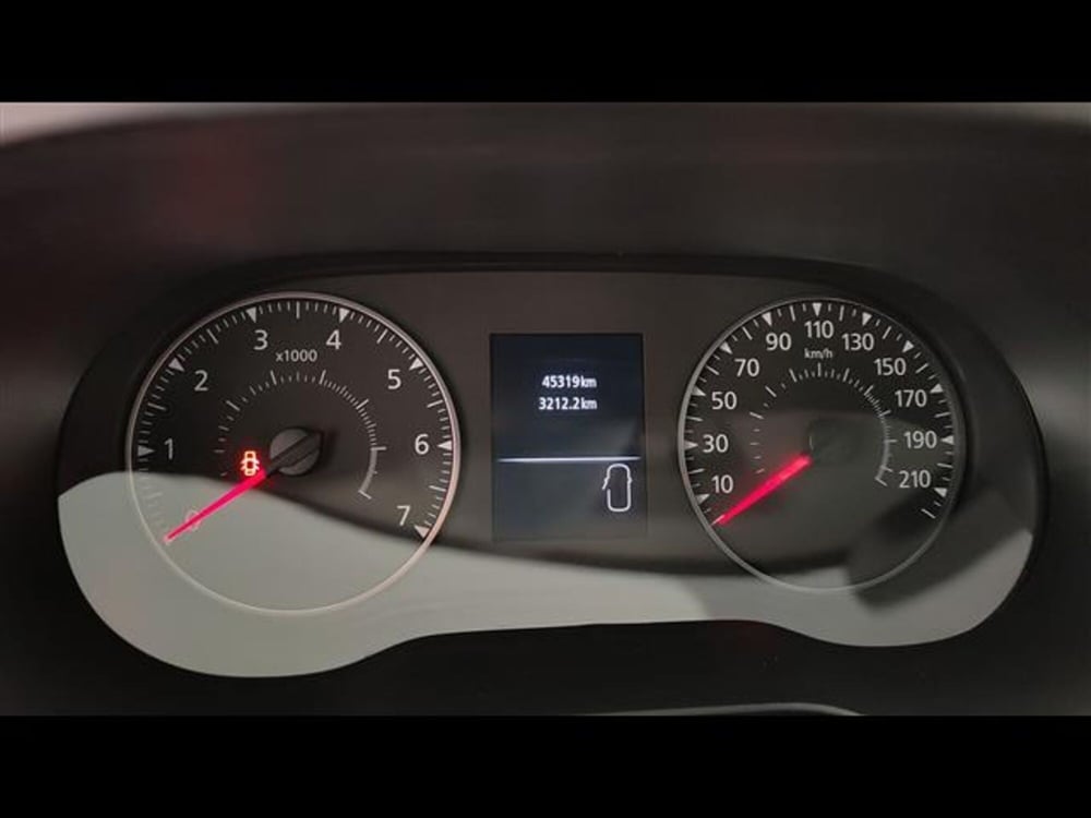 Dacia Duster usata a Milano (15)