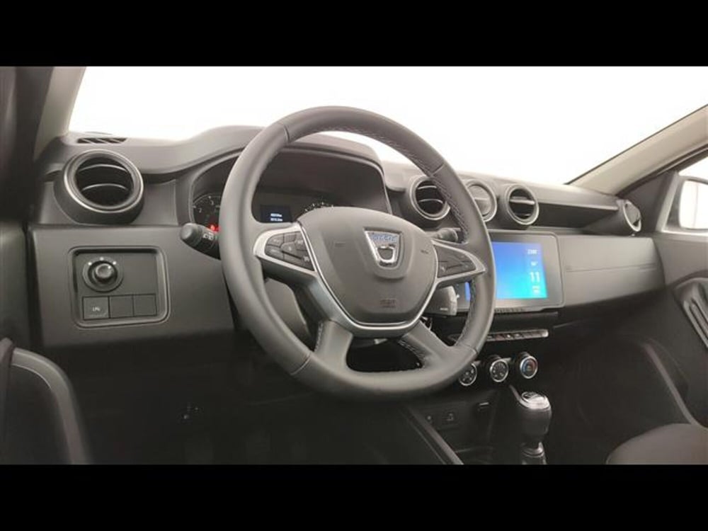 Dacia Duster usata a Milano (8)