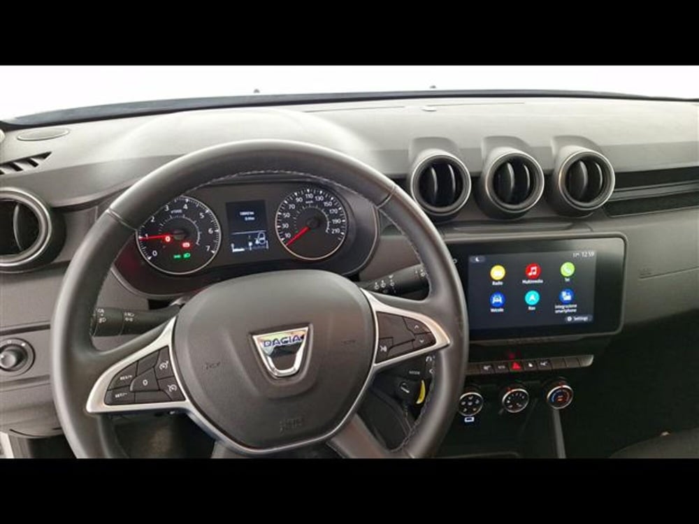 Dacia Duster usata a Milano (13)