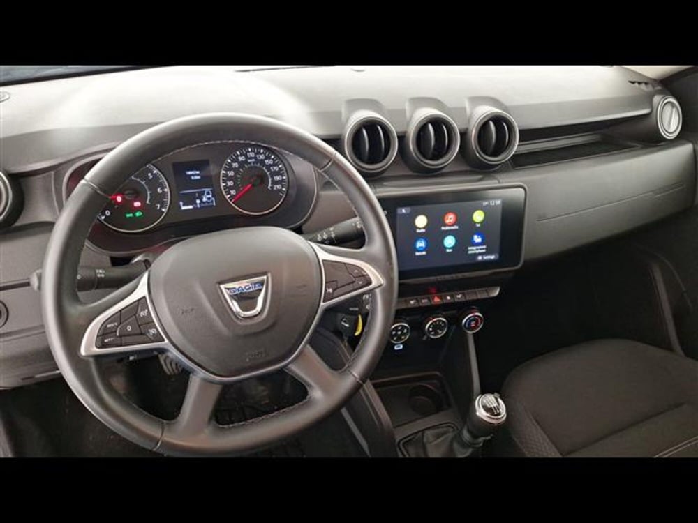 Dacia Duster usata a Milano (15)