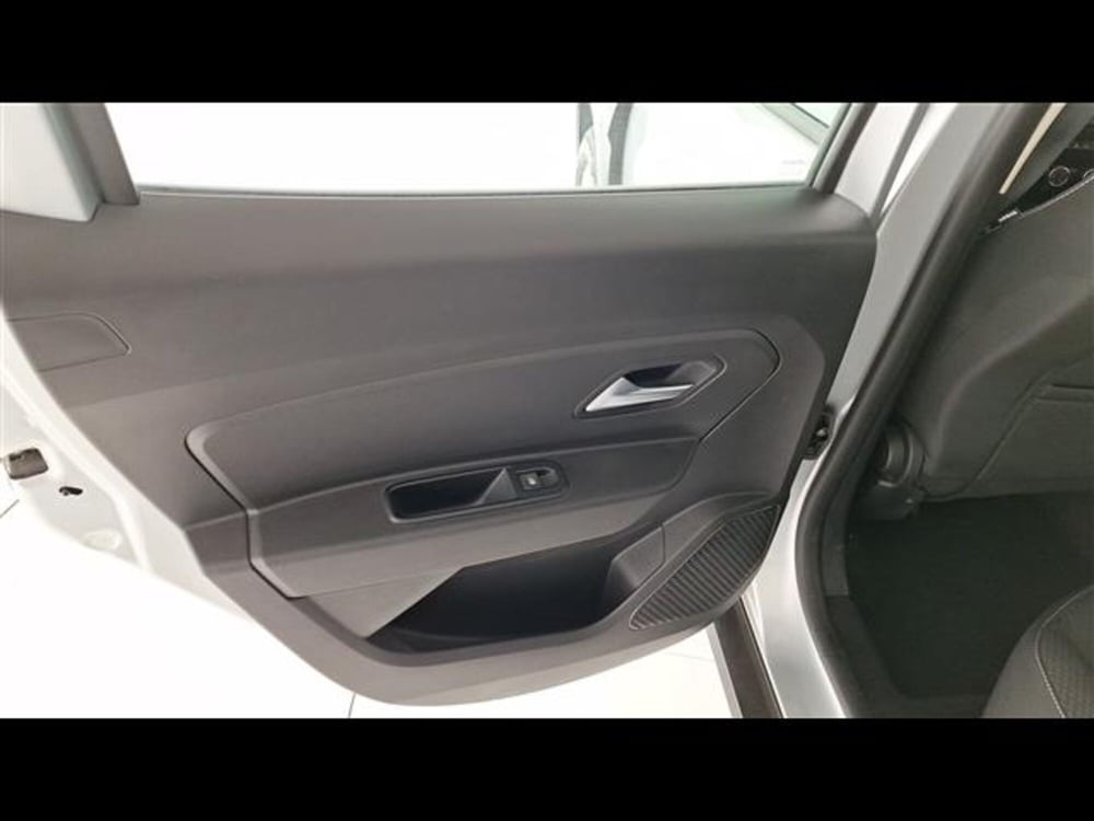 Dacia Duster usata a Milano (9)