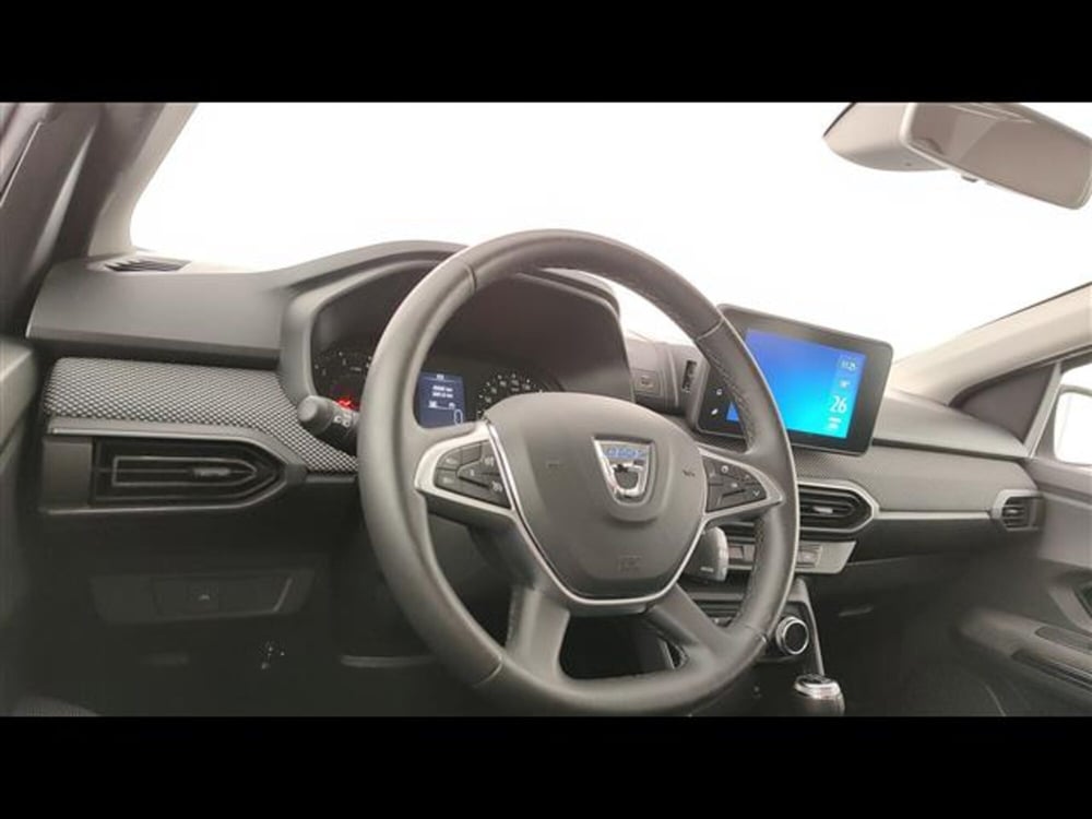 Dacia Jogger usata a Milano (8)