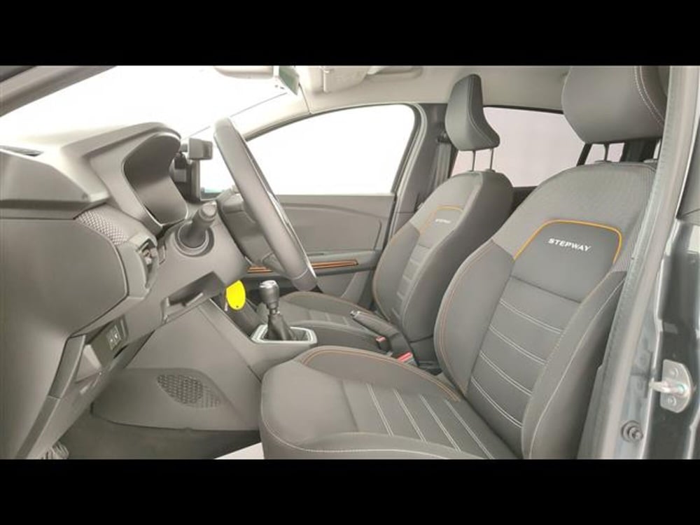 Dacia Sandero usata a Milano (10)