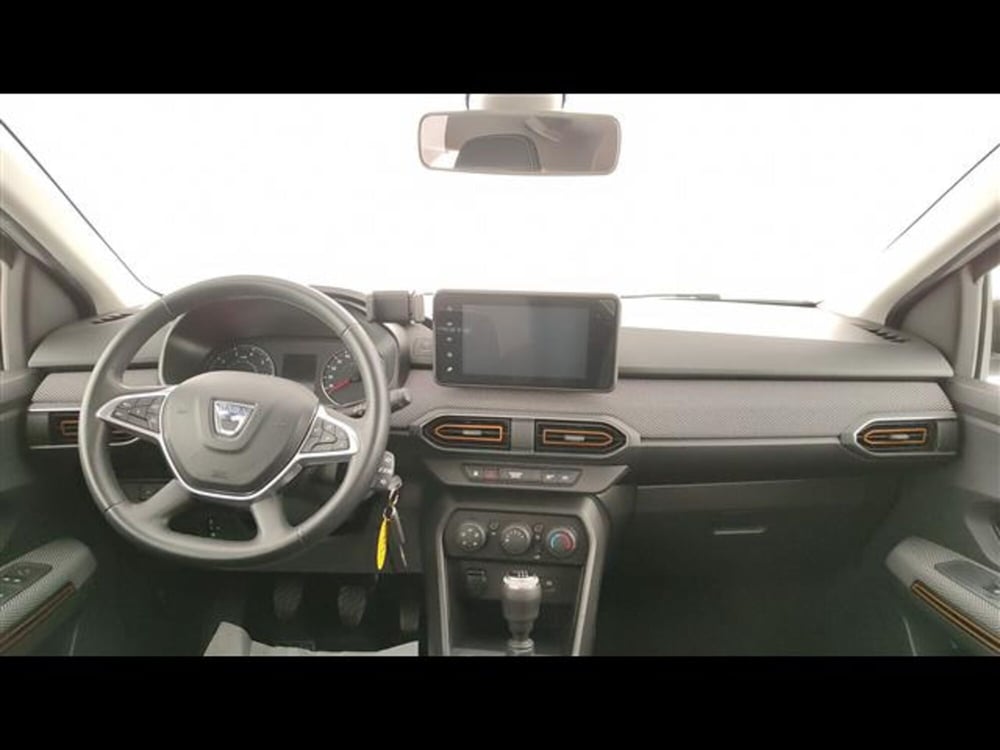 Dacia Sandero usata a Milano (12)