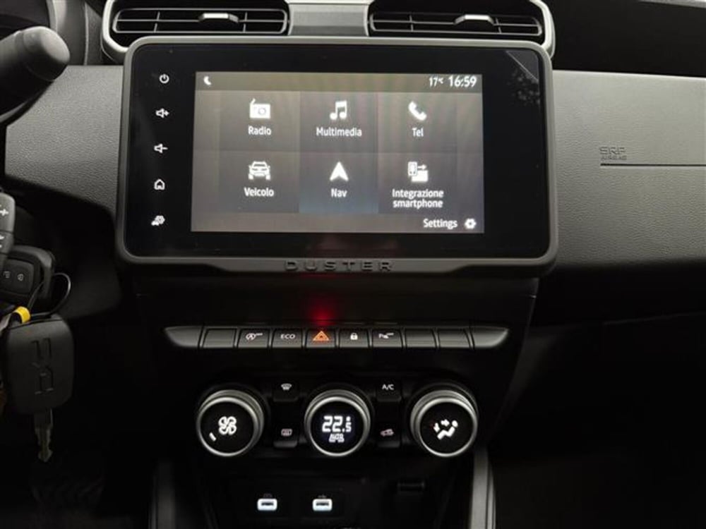 Dacia Duster nuova a Cremona (12)