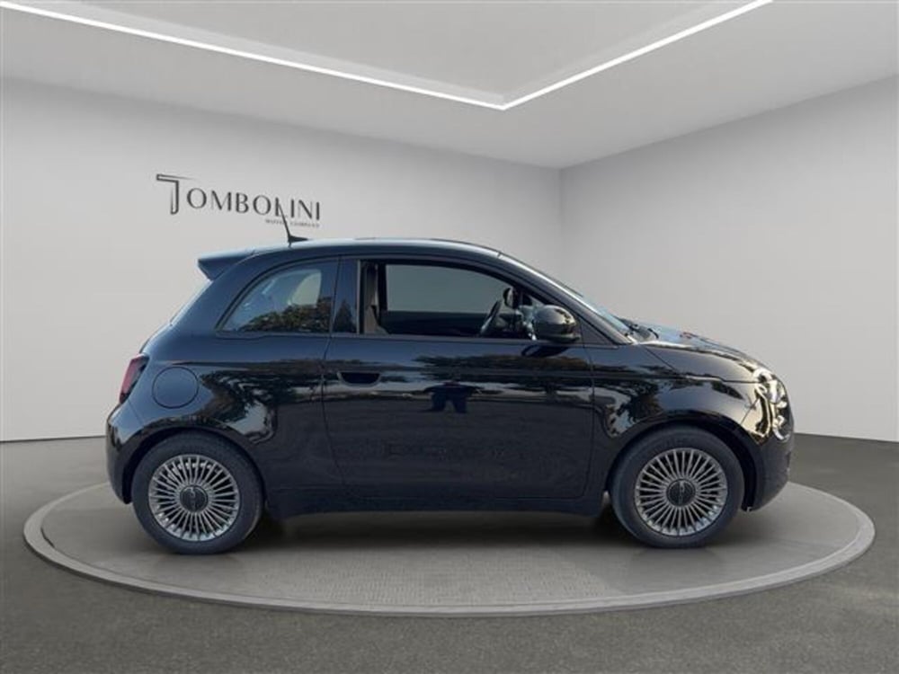 Fiat 500e usata a Macerata (9)