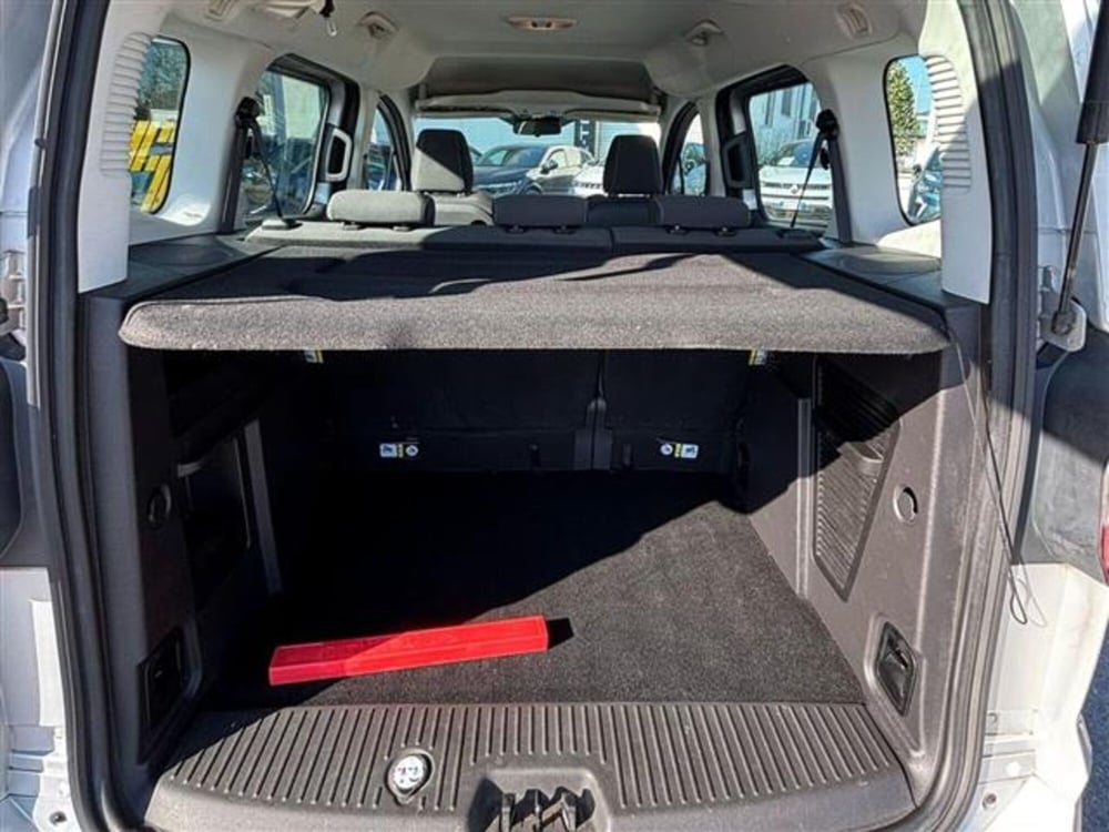 Ford Tourneo Courier usata a Livorno (15)