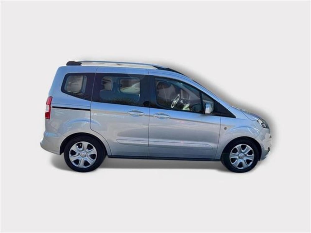 Ford Tourneo Courier usata a Livorno (6)