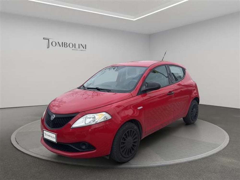 Lancia Ypsilon usata a Macerata (2)