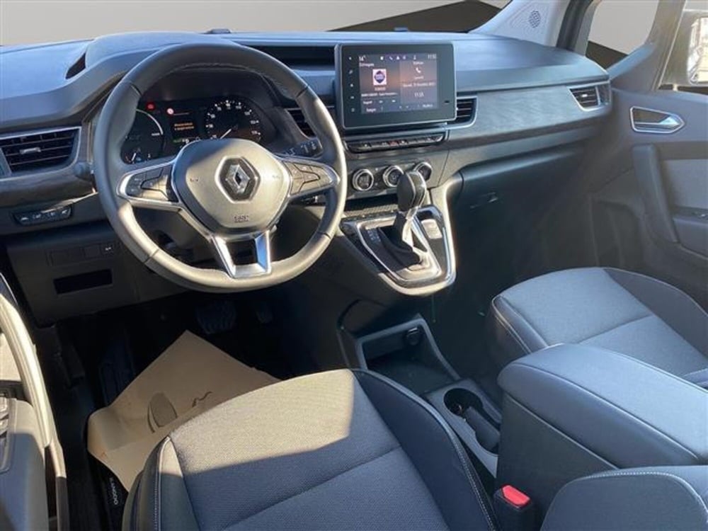 Renault Kangoo nuova a Macerata (9)
