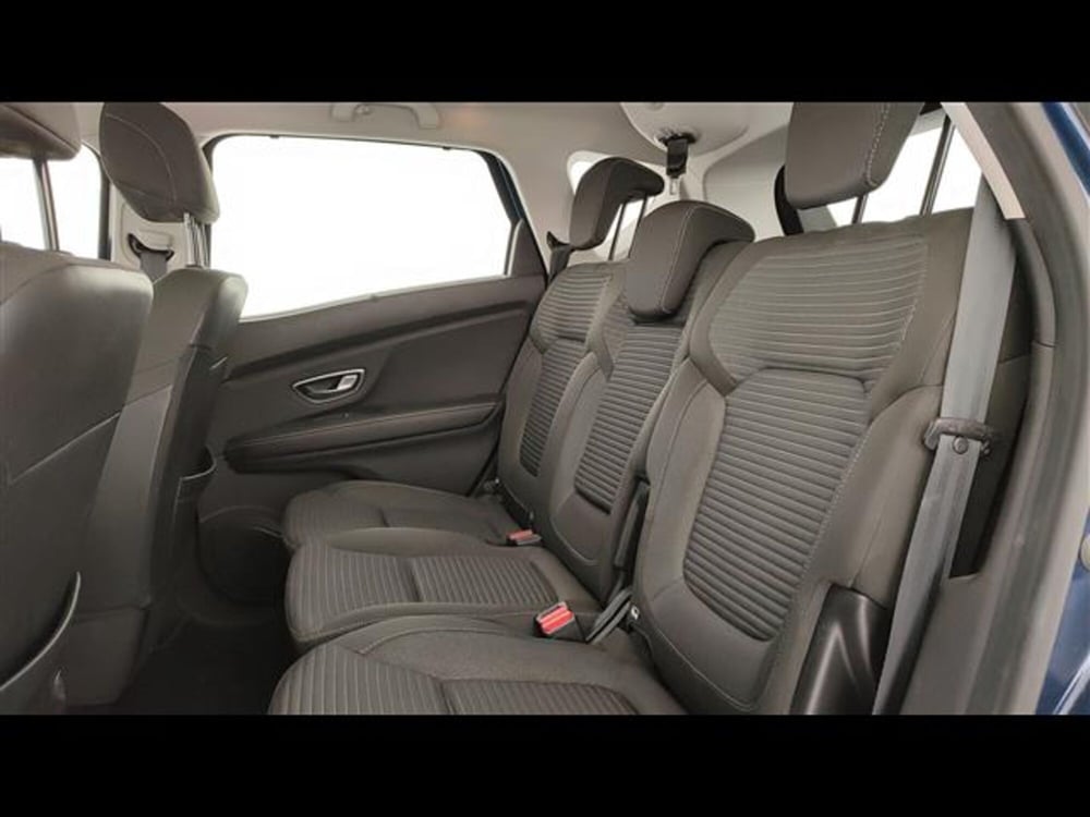 Renault Scenic E-Tech Electric usata a Milano (12)