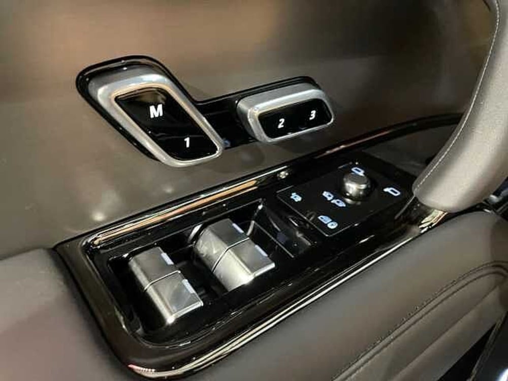 Land Rover Range Rover Sport nuova a Ravenna (16)