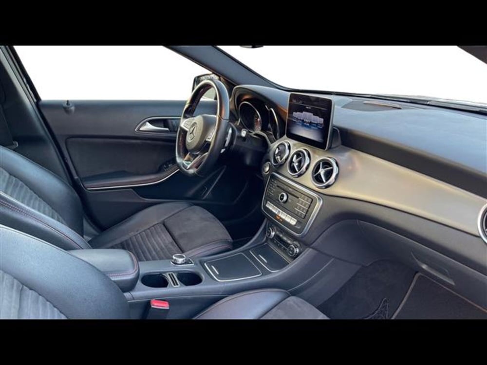 Mercedes-Benz GLA SUV usata a Lecce (7)