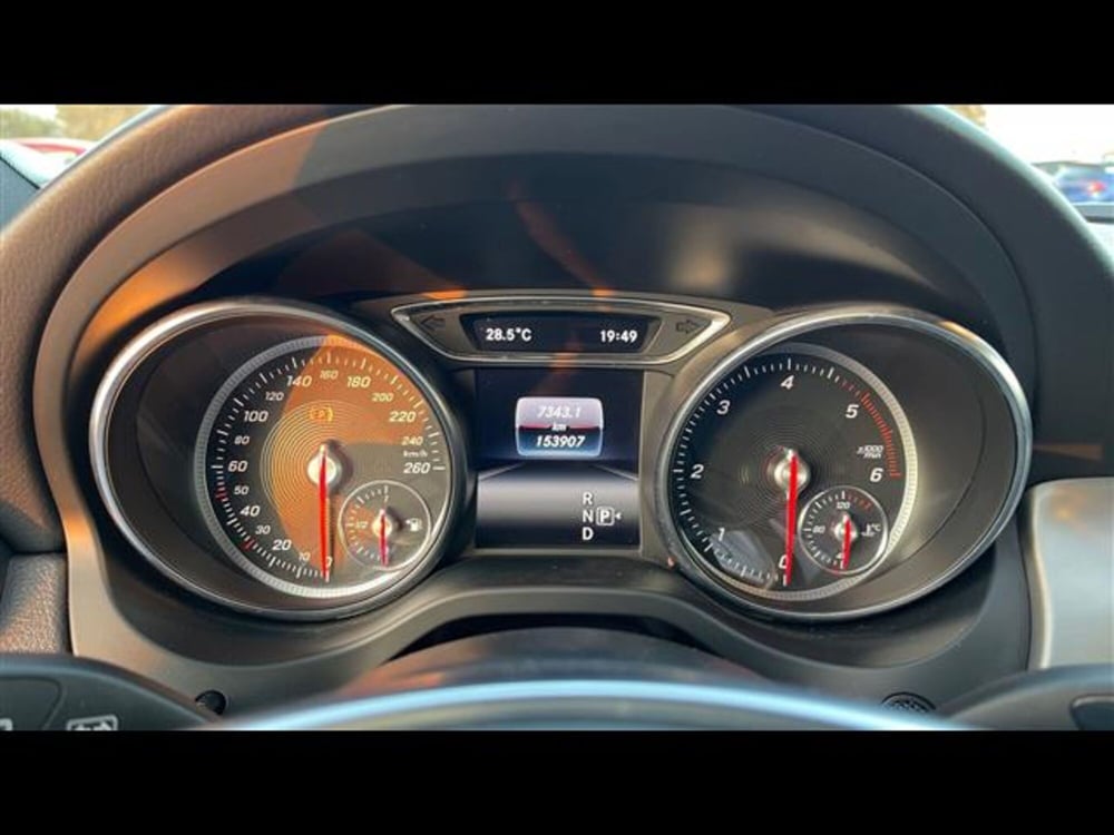 Mercedes-Benz GLA SUV usata a Lecce (8)