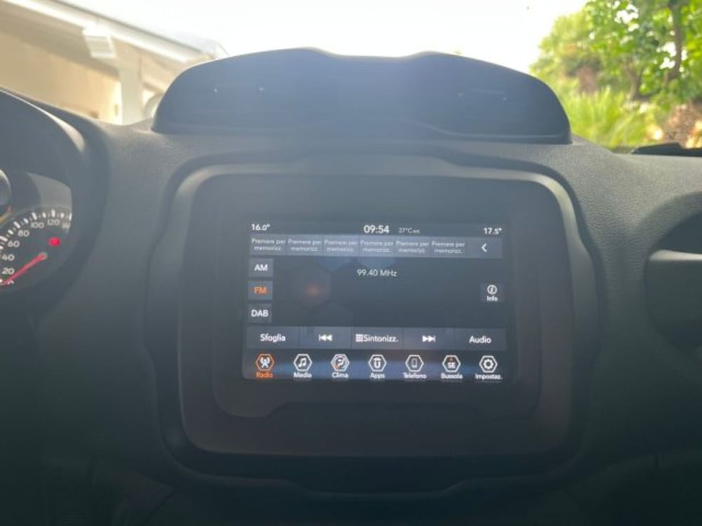 Jeep Renegade nuova a Trapani (13)