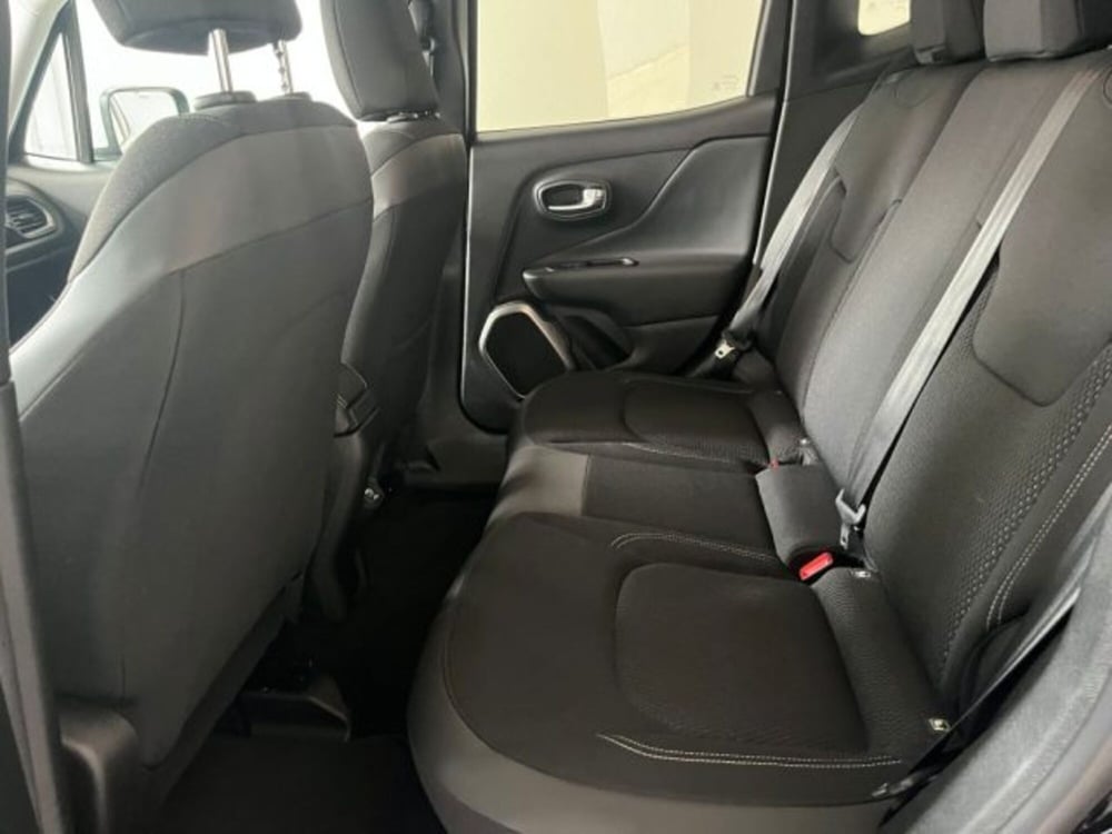 Jeep Renegade nuova a Trapani (17)