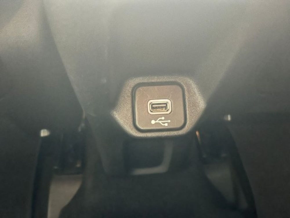 Jeep Renegade nuova a Trapani (18)