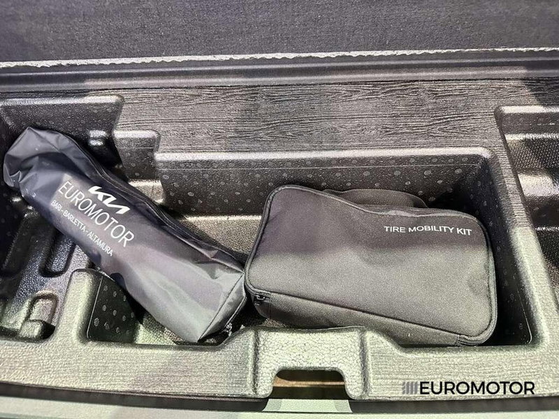 Kia Sportage usata a Bari (14)