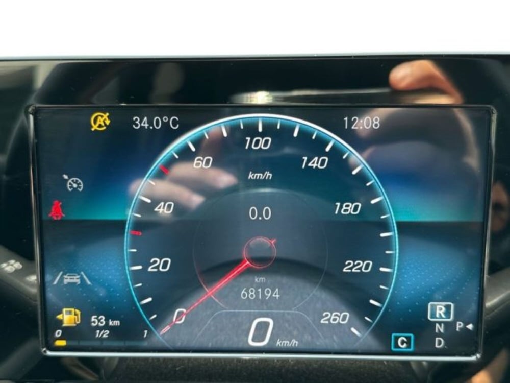 Mercedes-Benz GLA SUV usata a Avellino (13)