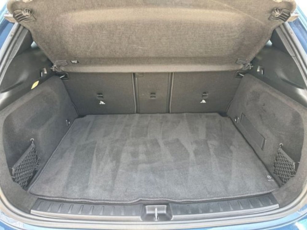 Mercedes-Benz GLA SUV usata a Avellino (8)