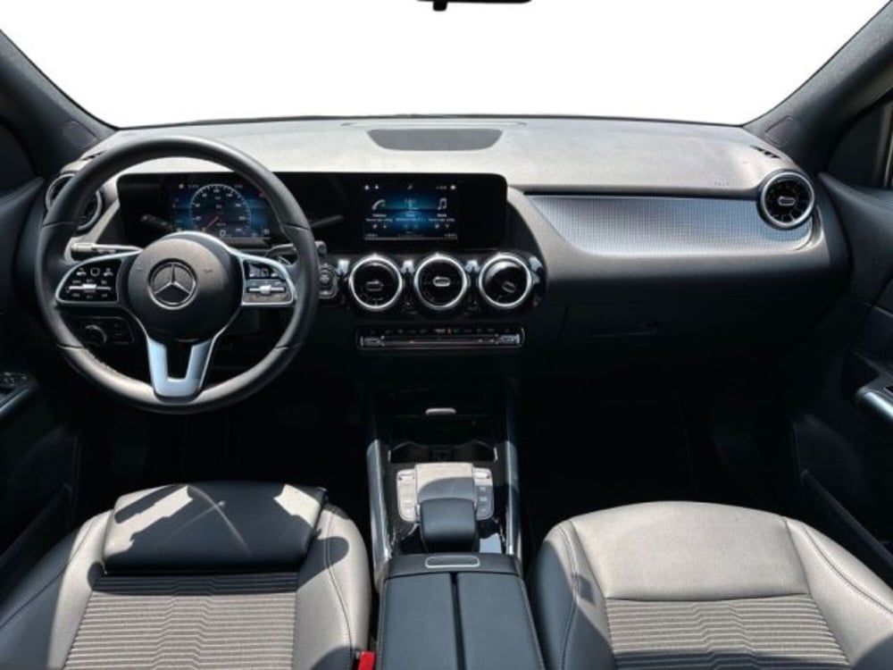 Mercedes-Benz GLA SUV usata a Avellino (9)