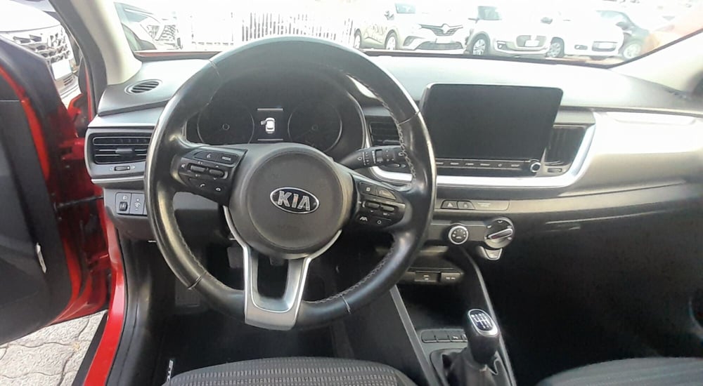 Kia Stonic usata a Cosenza (11)