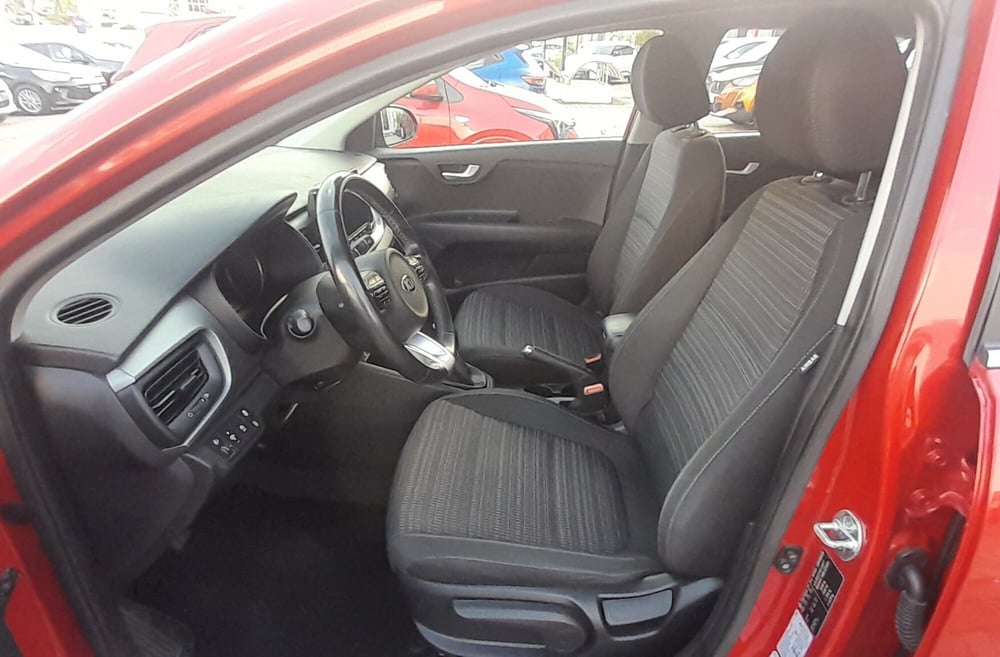 Kia Stonic usata a Cosenza (9)