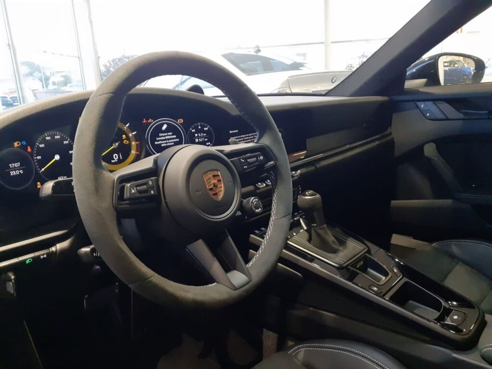 Porsche 911 Coupé nuova a Firenze (9)